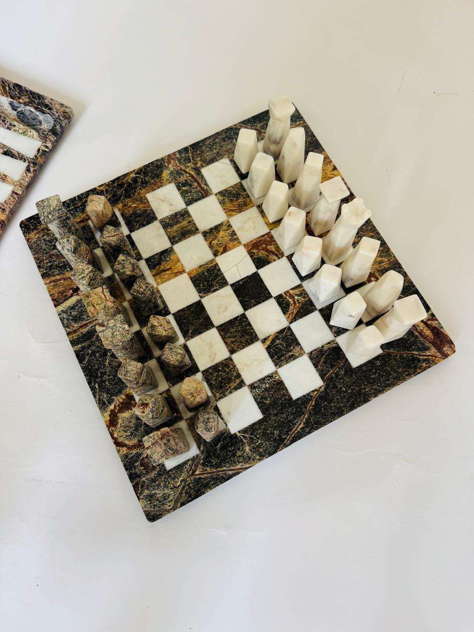 ROOKS ATELIER MARBLE EDITION CHESS SET