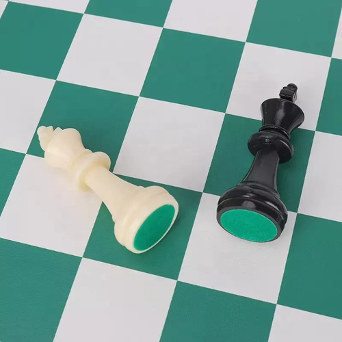 ROOKS FIELD TOURNAMENT EDITION CHESS SET